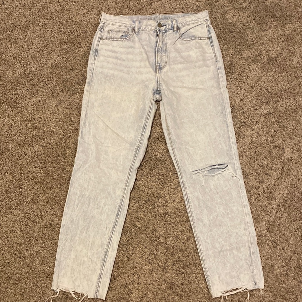 American Eagle Mom Jean